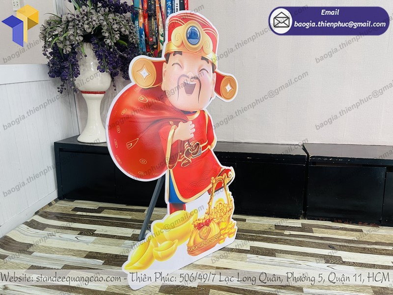 standee-mo-hinh-trung-bay