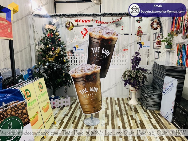 standee-mo-hinh-re